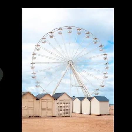 Nocleg ze śniadaniem La Petite Pomme 3*