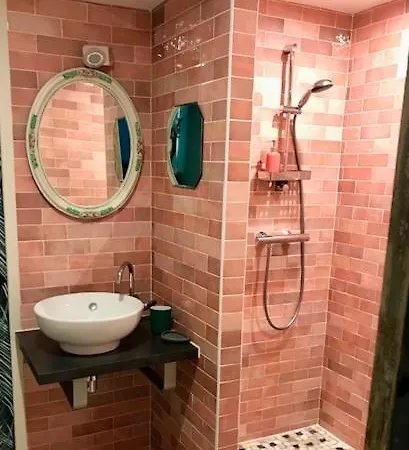 Nocleg ze śniadaniem La Petite Pomme 3*