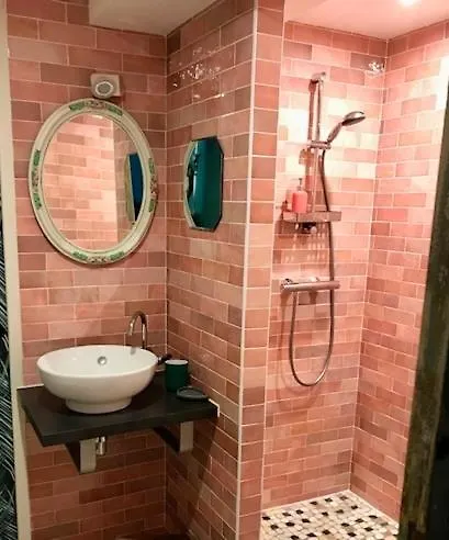 Nocleg ze śniadaniem La Petite Pomme 3*