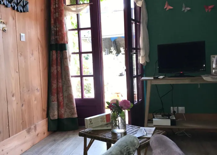 Nocleg ze śniadaniem La Petite Pomme 3*